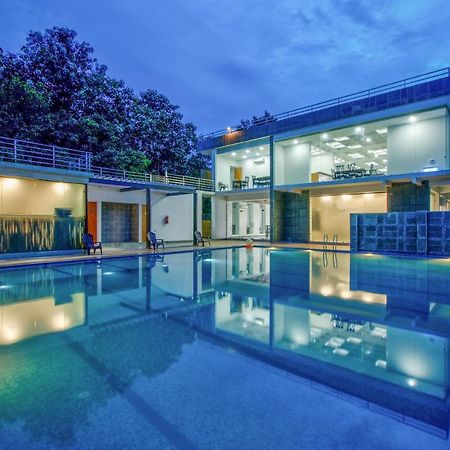 The Cloyster Resort And Spa Рамнагар Екстериор снимка